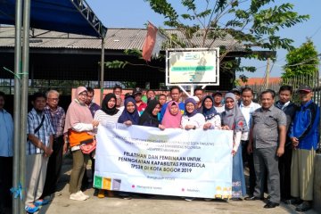 FKM-UI berikan pelatihan petugas pengolah sampah di Bogor