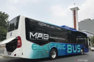 Lolos uji tipe, bus listrik MAB jajal jalanan Jakarta