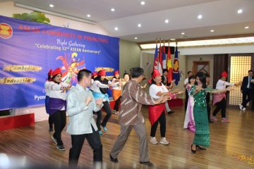 Tari Piring dan Poco-Poco pikat masyarakat ASEAN di Pyongyang