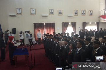 30 Anggota DPRD Pangkalpinang resmi dilantik