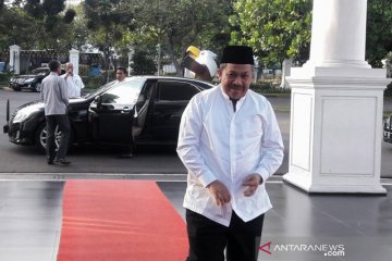 Ayah Fahri Hamzah wafat di Sumbawa