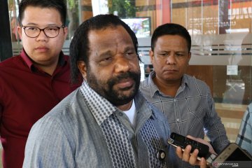 Lenis tegaskan pembangunan bertanggung jawab harus dilakukan di Papua