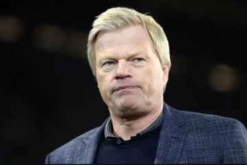 Oliver Kahn ditunjuk jadi suksesor Rummenigge sebagai CEO Bayern