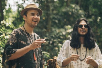 Menuju debut album, Arkalara rilis single ketiga "Temanku"