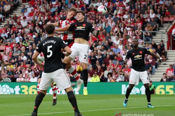 Liga Inggris: Sepuluh pemain Southampton tahan Manchester United 1-1