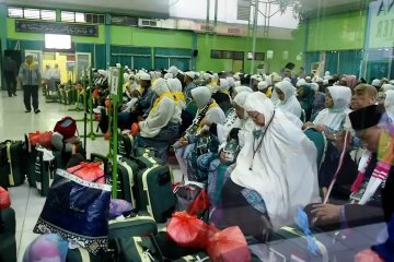 Kedatangan perdana jamaah haji Debarkasi Surabaya