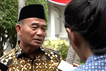 Mendikbud minta guru pensiun tetap mengajar