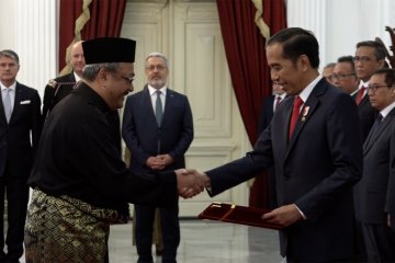 Presiden terima surat kepercayaan 12 Dubes negara sahabat