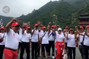 Jalan santai di Tembok China meriahkan HUT RI