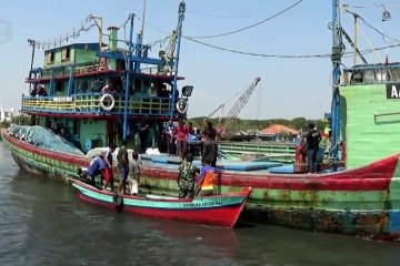 Korban kapal tenggelam di Selat Makassar tiba di Pekalongan