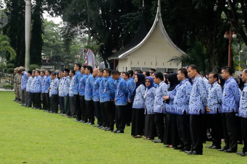 Wali Kota Padang tanggapi wacana PNS bekerja dari rumah