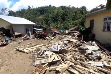 13 unit rumah di Sigi hanyut terbawa arus banjir