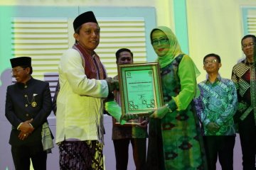 Pemkot Pontianak raih penghargaan terpopuler di media online