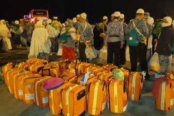 Haji kloter 11 Debarkasi Medan berkurang satu orang