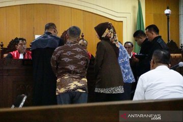 Imigrasi minta dua WNA penyalah guna izin tinggal siapkan Rp1,5 miliar