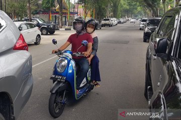 Asap Karhutla bikin langit Pekanbaru kelabu