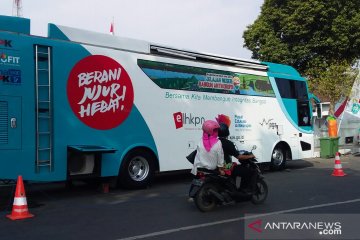 Kampanye pencegahan lewat bus KPK "Jelajah Negeri, Bangun Antikorupsi"