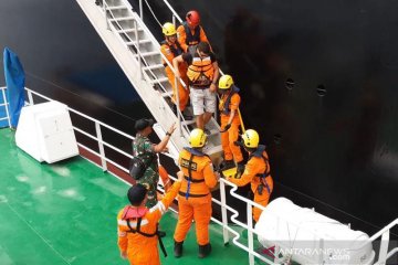 Warga Kroasia dievakuasi dari kapal tanker