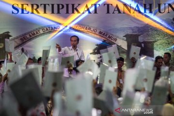 Jokowi: tidak perlu malu sertifikat untuk agunan