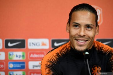 Van Dijk setujui kontrak baru berdurasi enam tahun dengan Liverpool