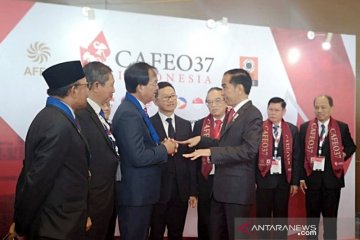 Jokowi minta insinyur ASEAN bentengi kawasan dari resesi ekonomi