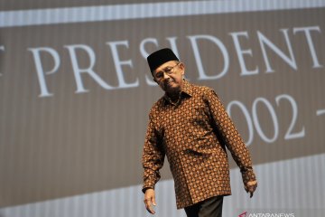 BJ Habibie, pemersatu cendekiawan Muslim Indonesia
