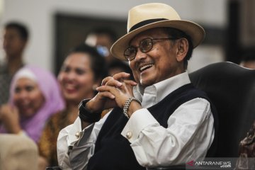 BJ Habibie Wafat - Mengingat calon mobil nasional Maleo