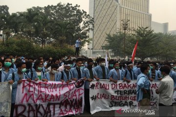 Tanggapi karhutla, mahasiswa Fisip Universitas Riau gelar demonstrasi