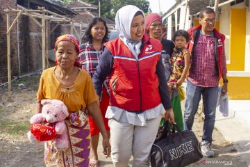 Relokasi warga terdampak tumpahan minyak mentah di Karawang