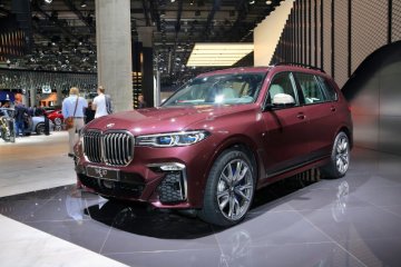 BMW X7 M50i dikenalkan di Frankfurt Motor Show