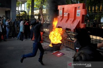 Tolak kenaikan iuran PBJS kesehatan