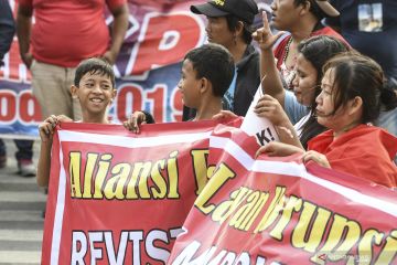 23 anak yang ikut demo di Semarang dan Makassar kembali ke keluarga