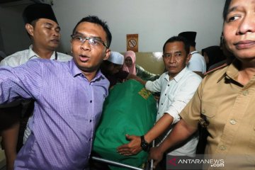 Jenazah Fuad Amin dimakamkan di Bangkalan pada Selasa