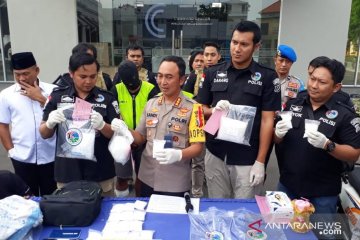 Polrestabes Surabaya ungkap penyelundupan sabu 4,7 kg