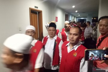 Sidang tuntutan pegawai Sarinah 22 Mei ditunda, tangis keluarga pecah