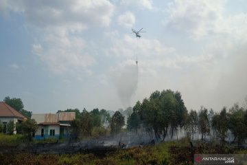 Lahan gambut yang terbakar "ditenggelamkan"