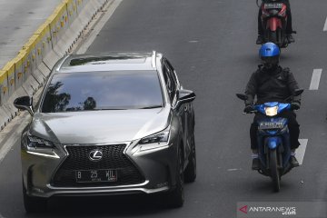 1.100 mobil mewah tunggak pajak di Jakarta