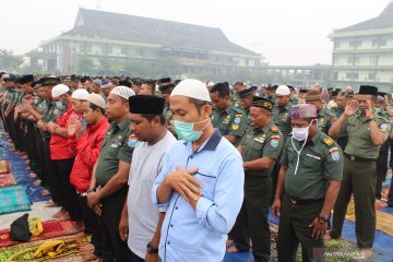 Umat Islam laksanakan sholat Istisqa