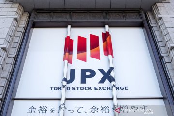 Khawatir atas laba perusahaan besar, saham Tokyo dibuka lebih rendah
