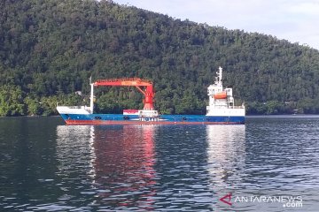 Peringati Hari Maritim Nasional, Luhut akui belum puas dengan tol laut