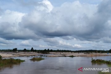 Perda dinilai tak bisa hapus izin usaha tambang