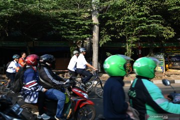 Di Jakarta kendaraan masuk jalur sepeda dikenakan denda Rp500 ribu