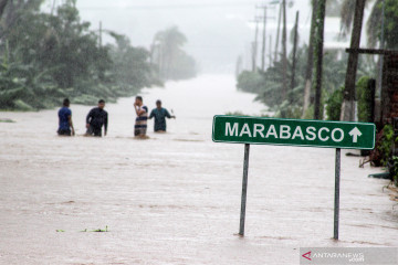 17 orang tewas dalam banjir di rumah sakit Meksiko