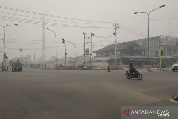 Sejumlah warga Pontianak mulai keluhkan sesak napas dan sakit kepala