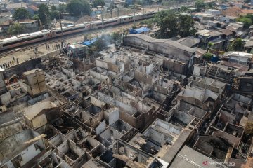 Kebakaran permukiman padat penduduk di Jatinegara