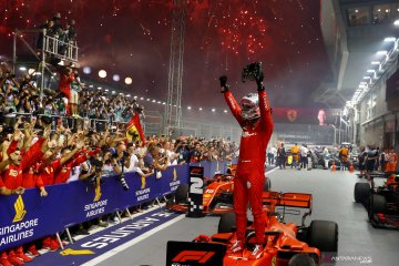 Vettel akhiri puasa kemenangan dengan juarai GP Singapura