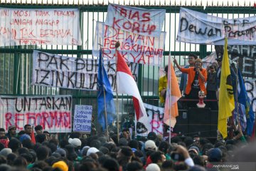 BEM sebut sedikitnya 1.000 mahasiswa Trisakti ikut aksi demonstrasi