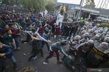 Hoaks, penangkapan 45 mahasiswa usai demo di DPRD Jawa Barat