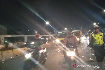 Jalan Gatot Subroto arah Slipi dibuka pascaaksi mahasiswa