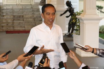 Pakar sebut "bola panas" ada di tangan Presiden Jokowi